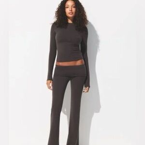 SKIMS COTTON KERSEY FOLD-OVER PANTS IN IRON NEW WITH TAGS SIZE XS! Sold out